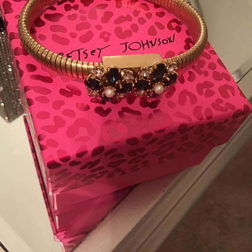 Betsy Johnson Vintage Blue Gem Bracelet More Beautiful In Person Unique 59$